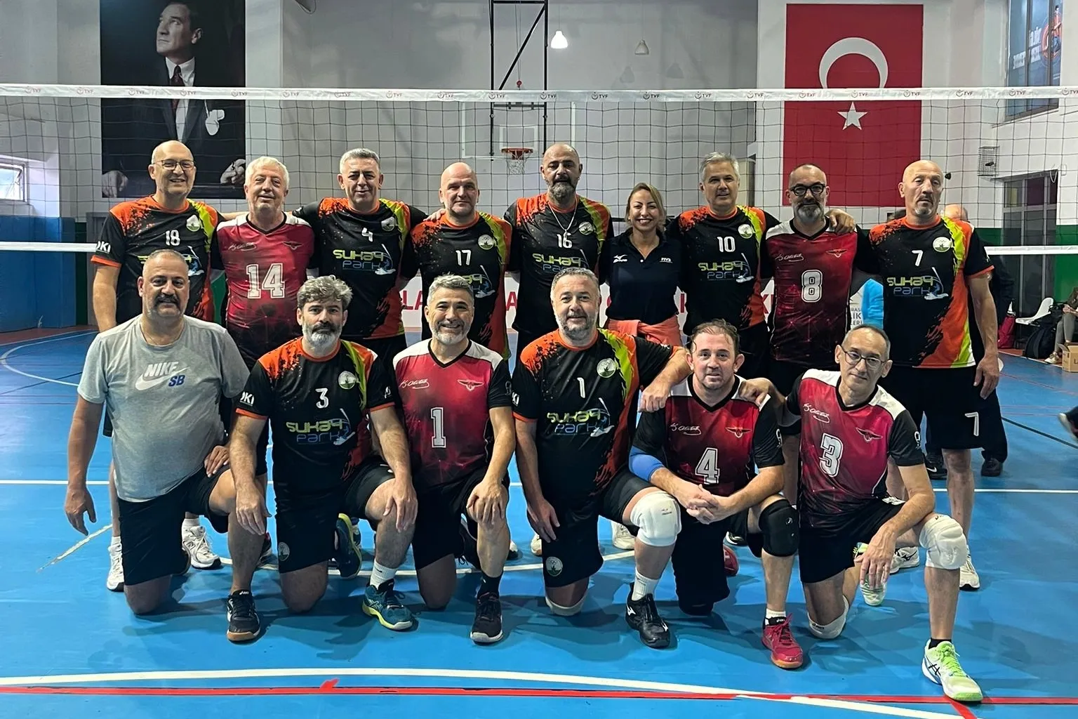 Bursa Osmangazi Veteran Voleybol Takımı Şampiyon Oldu